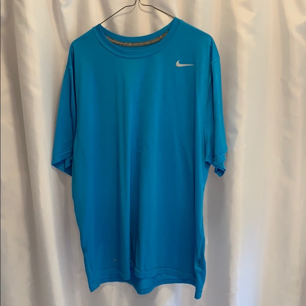 Nike dri fit t shirt